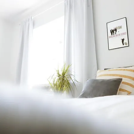 Huoneisto Arkadia, Modern With Separate Kitchen Room, Incl Parking *