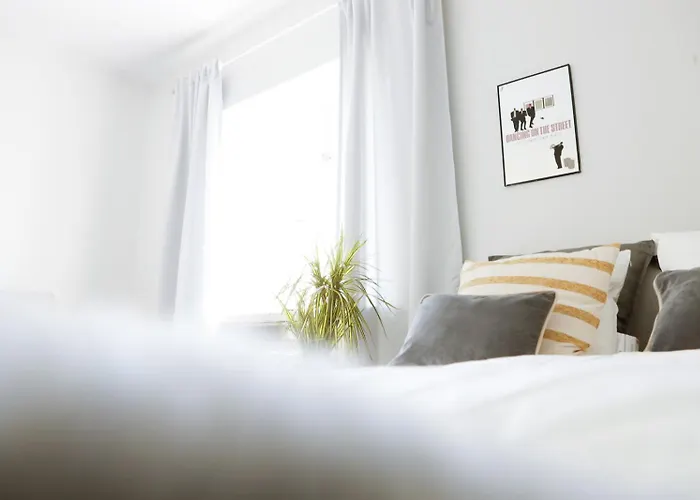 Huoneisto Arkadia, Modern With Separate Kitchen Room, Incl Parking *