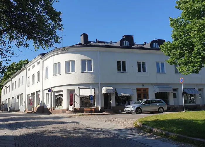 Arkadia, Modern With Separate Kitchen Room, Incl Parking Huoneisto